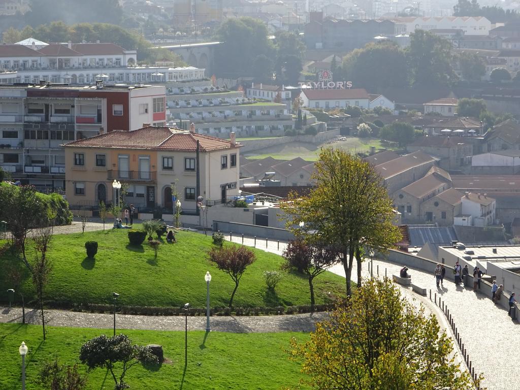 Bom Dia Porto Villa บีลาโนวาเดกายา ภายนอก รูปภาพ