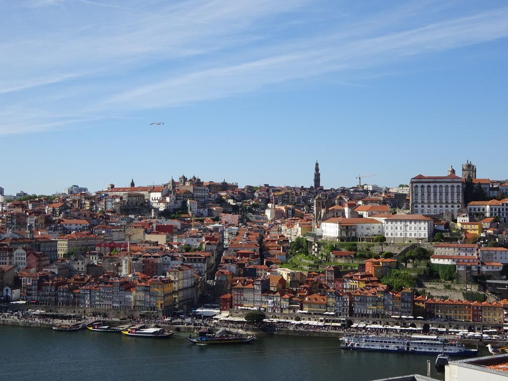 Bom Dia Porto Villa บีลาโนวาเดกายา ภายนอก รูปภาพ